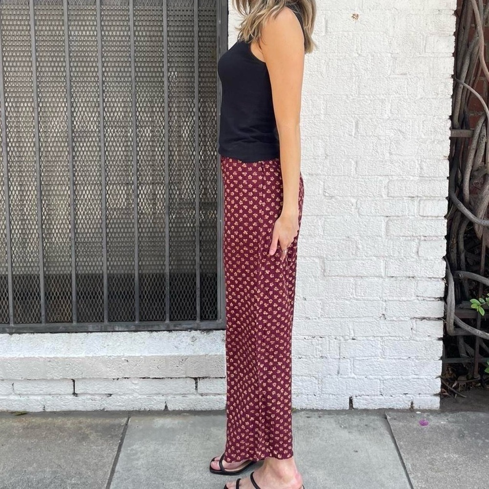 Bohemian Maroon floral print high-waisted wide-leg capri pants sz s / no tag - Picture 3 of 5
